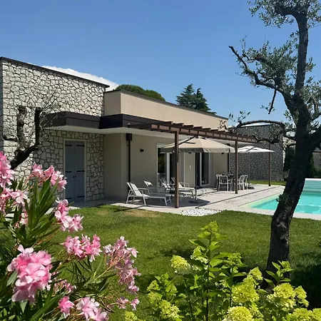 Villa-cavaion Am Gardasee Lägenhet *