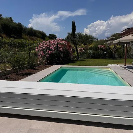 Villa-cavaion Am Gardasee * 카바욘베로네세