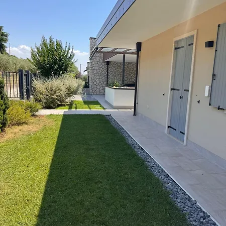 Villa-cavaion Am Gardasee 아파트 *