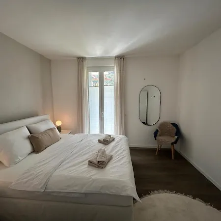 Villa-cavaion Am Gardasee * 카바욘베로네세